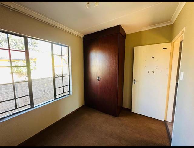 3 BEDROOM HOUSE FOR SALE IN ALBEMARLE